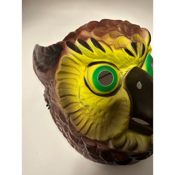 Vintage 1960s 1970s Cesar Style Owl Bird Animal Halloween Plastic Mask - Picture 3 of 9